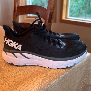 Hoka One One Clifton 7 Black Women’s Shoes Size 8